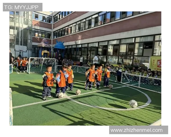 足球明星孩子们的趣味对话视频分享让我们一起感受童年的快乐与梦想 足球明星孩子们的趣味对话视频分享让我们一起感受童年的快乐与梦想