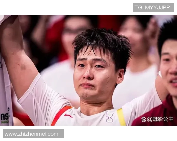 老篮球明星重返赛场精彩打球视频回顾青春岁月的激情与梦想